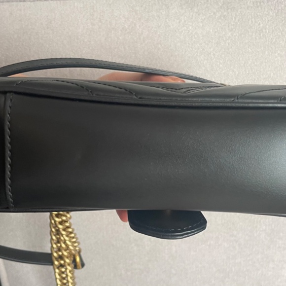 Like new!! Worn twice! Gucci mini Marmont - Picture 4 of 6